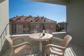 City Studio Nikola, Makarska